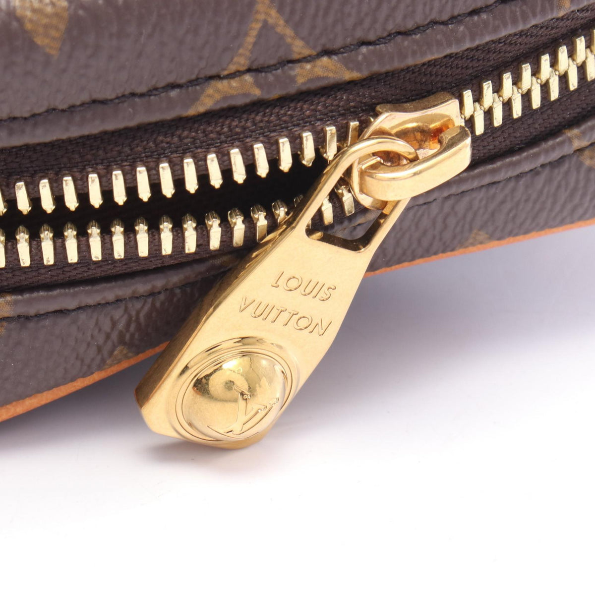 ルイ・ヴィトン アマゾン モノグラム ショルダーバッグ ブラウン系 バッグ LOUIS VUITTON