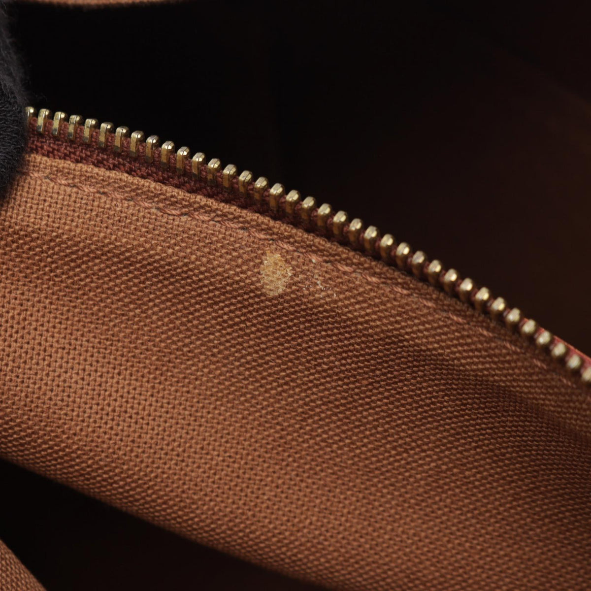 ルイ・ヴィトン アベス モノグラム ショルダーバッグ ブラウン系 バッグ LOUIS VUITTON