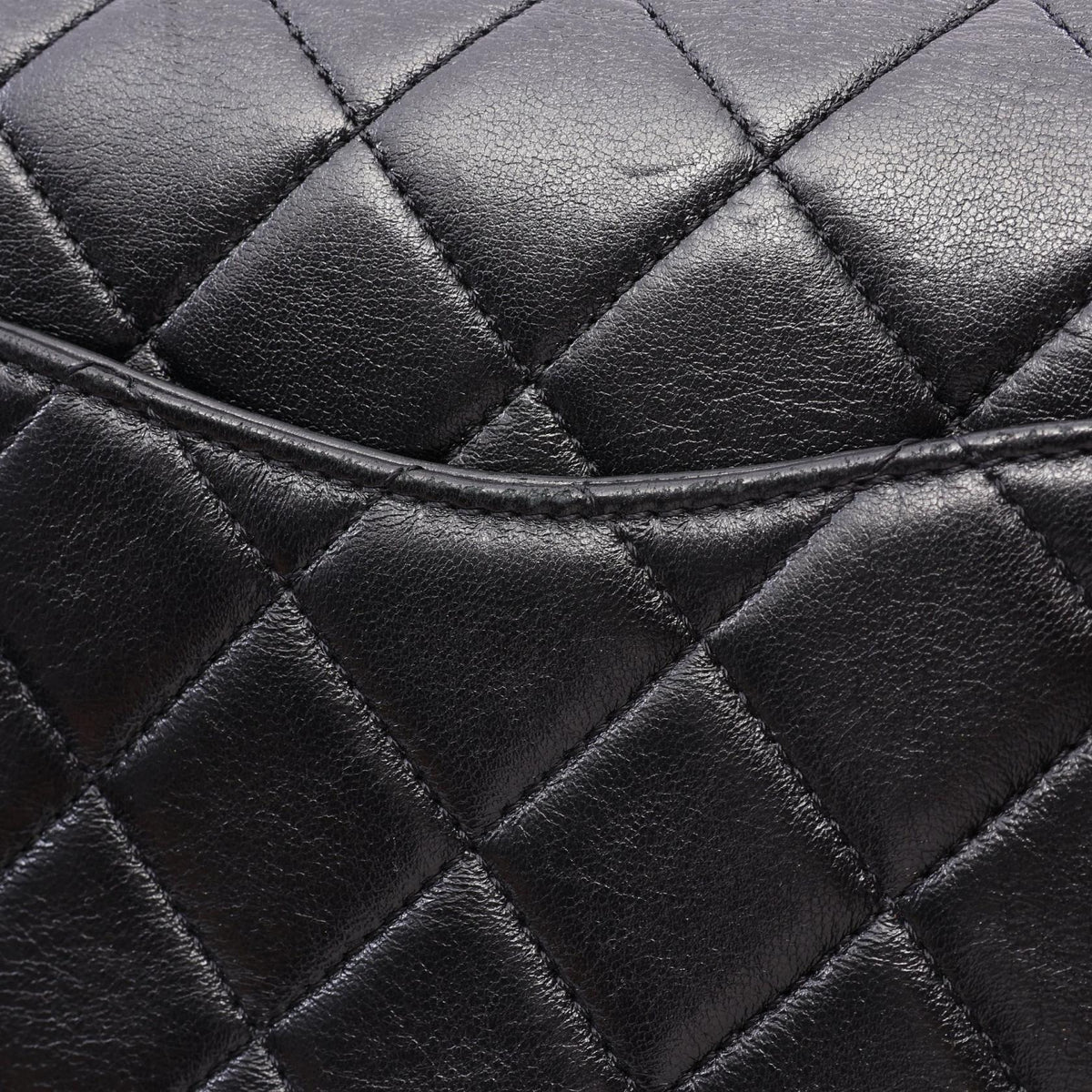 シャネル マトラッセ フラップ ショルダーバッグ ブラック系 バッグ CHANEL