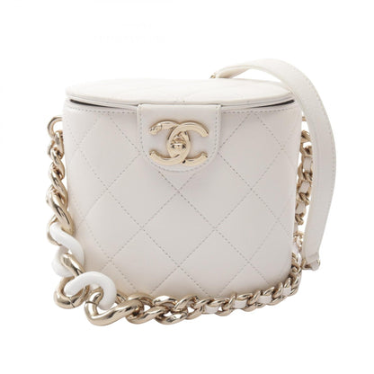 シャネル マトラッセ ショルダーバッグ ホワイト系 バッグ CHANEL