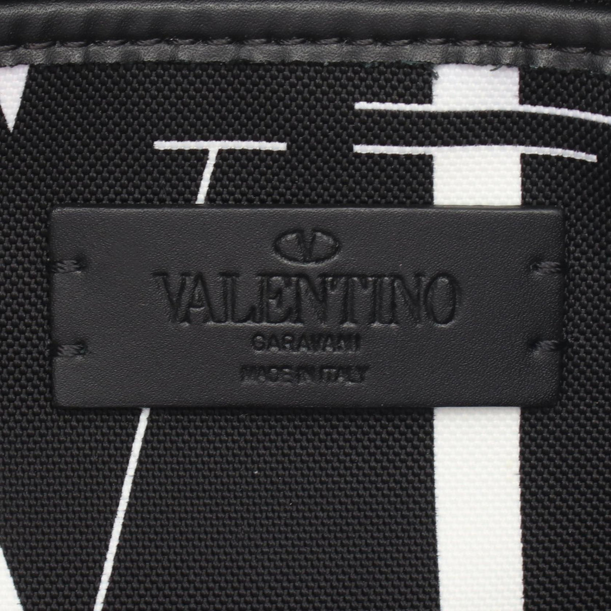 ヴァレンチノ VLTNロゴ ショルダーバッグ ブラック系 ホワイト系 バッグ VALENTINO
