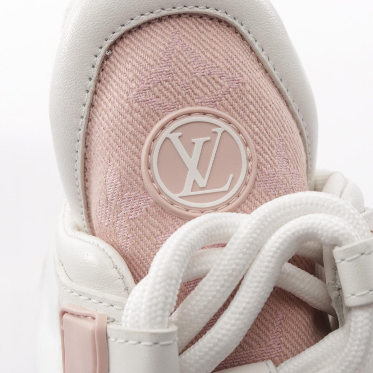 ルイ・ヴィトン LVアークライトライン モノグラム スニーカー ピンク系 ホワイト系 ピンク シューズ LOUIS VUITTON
