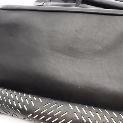 ボッテガヴェネタ PERFORATED パーフォレイテッド メッセンジャーバッグ ショルダーバッグ ブラック系 バッグ BOTTEGA VENETA