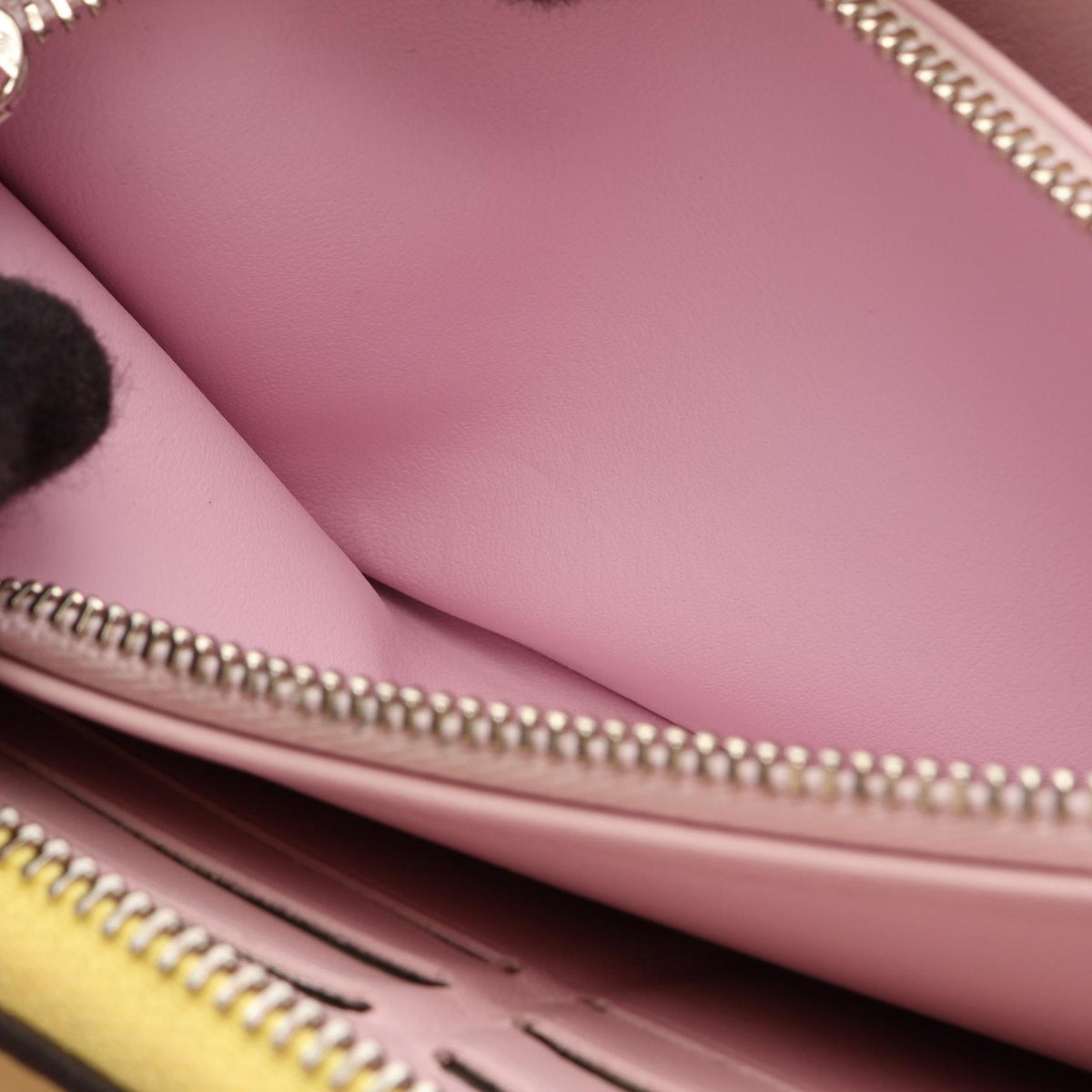 ルイ・ヴィトン ジッピー ウォレット ラウンド長財布 イエロー系 ジョーヌ 財布・小物 LOUIS VUITTON