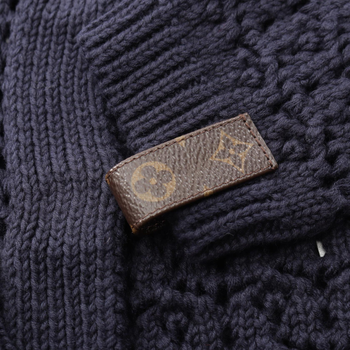 ルイ・ヴィトン クロシェニット クロップド カーディガン ネイビー系 トップス LOUIS VUITTON