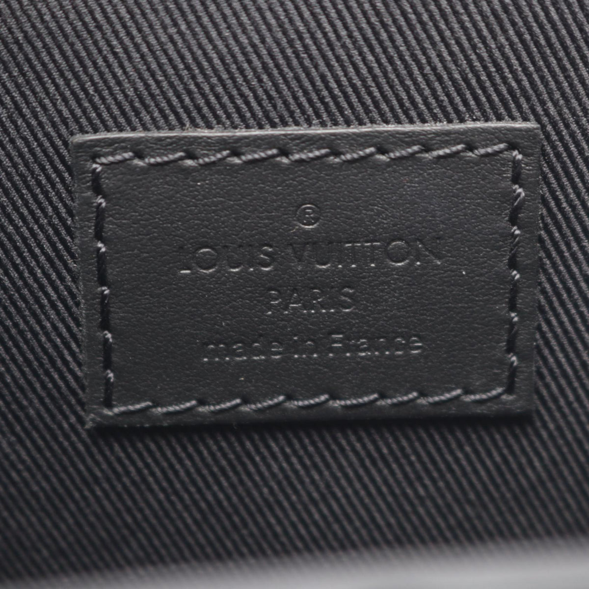 ルイ・ヴィトン ヴェルティカルトランク ウェアラブルウォレット ショルダーバッグ ブラック系 ノワール バッグ LOUIS VUITTON