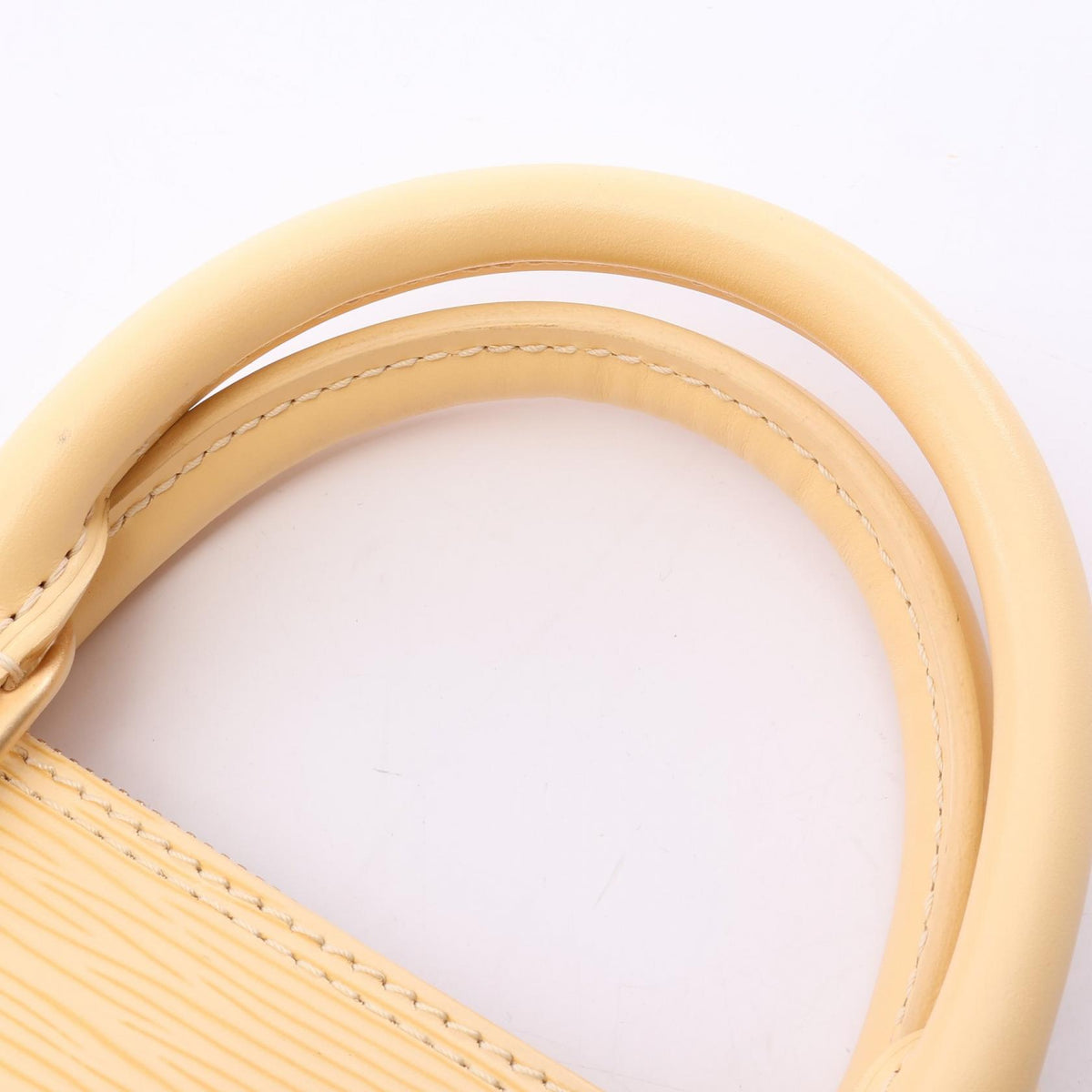ルイ・ヴィトン アルマ ハンドバッグ アイボリー系 ヴァニーユ バッグ LOUIS VUITTON
