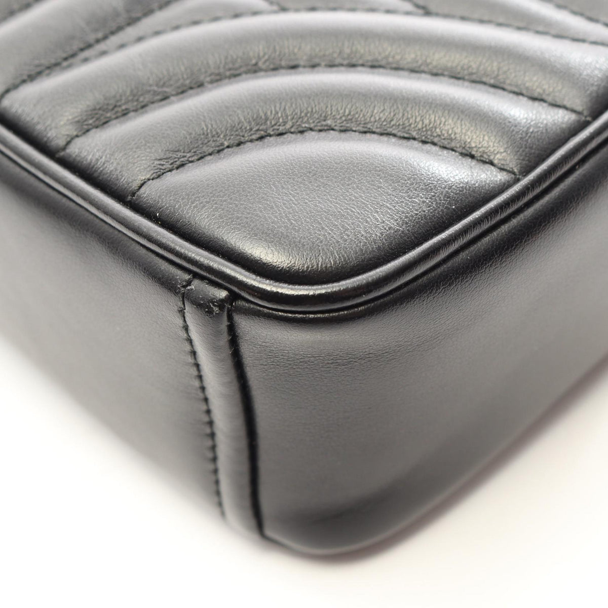プラダ SOFT CALF IMPUN ショルダーバッグ ブラック系 バッグ PRADA