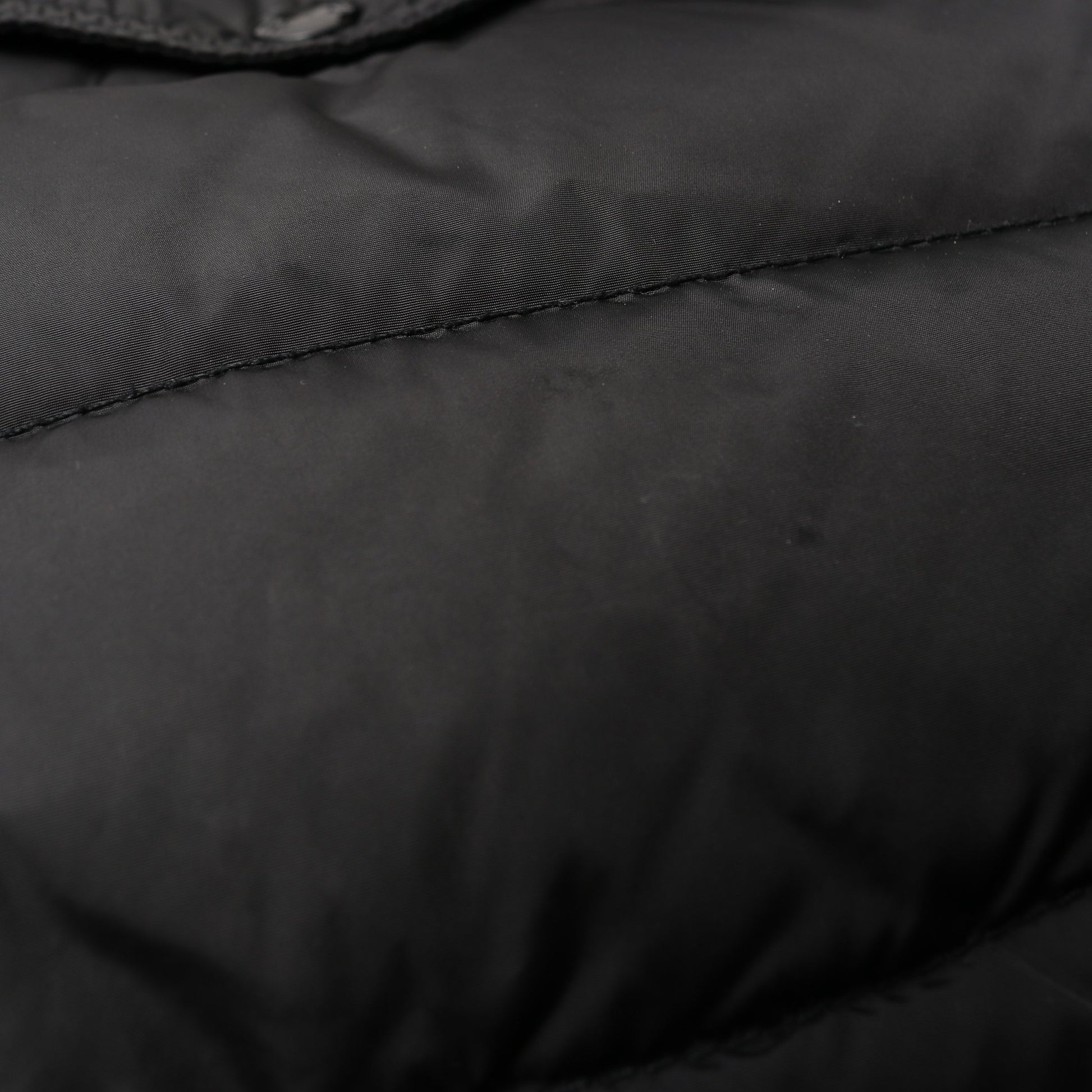 CHARENTE ダウンジャケット ナイロン ブラック フード付き モンクレール アウター MONCLER