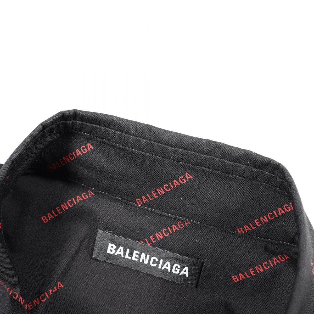 バレンシアガ ロゴ総柄 半袖 その他トップス ブラック系 レッド系 トップス BALENCIAGA