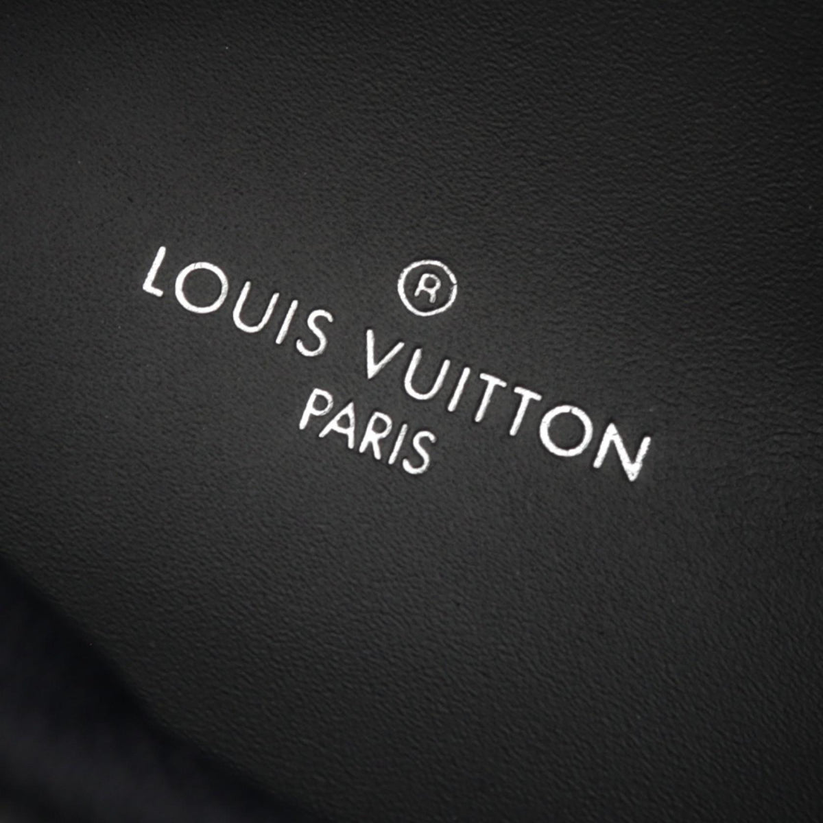 ルイ・ヴィトン LVアークライトライン モノグラム スニーカー ブラック系 ブラウン系 シューズ LOUIS VUITTON