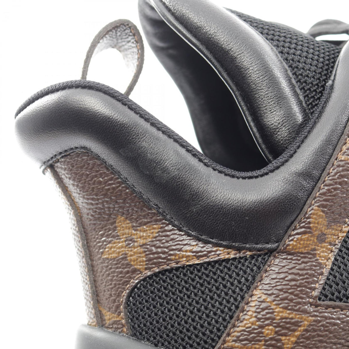 ルイ・ヴィトン LVアークライトライン モノグラム スニーカー ブラック系 ブラウン系 シューズ LOUIS VUITTON