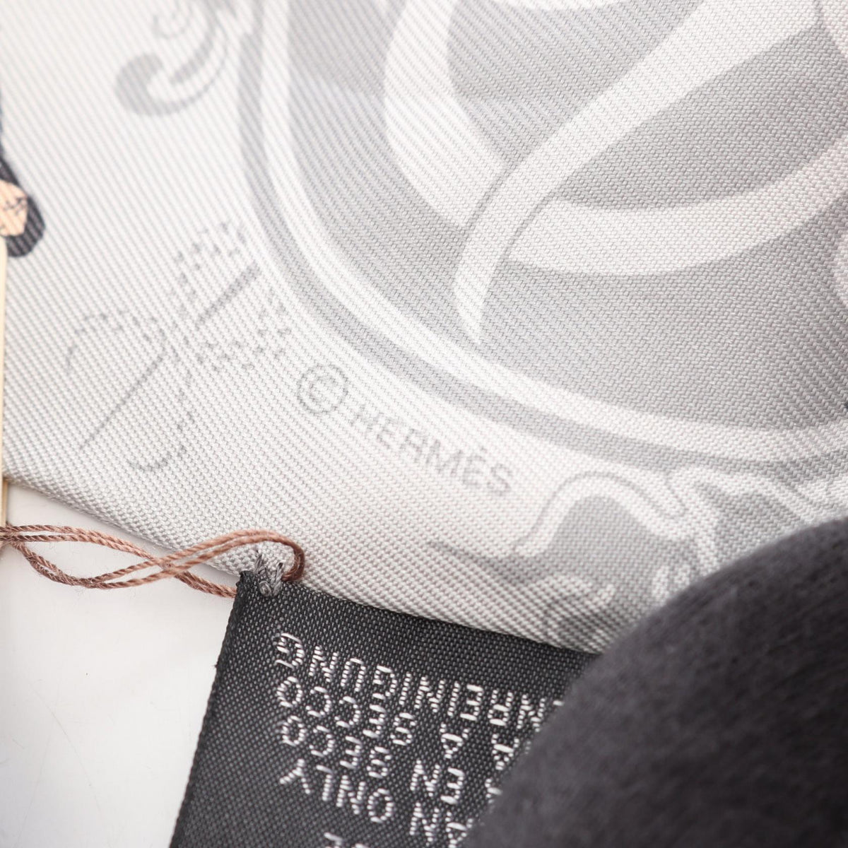 エルメス ツイリー EX-LIBRIS LES PARISIENNE スカーフ グレー系 マルチカラー シルク 財布・小物 HERMES