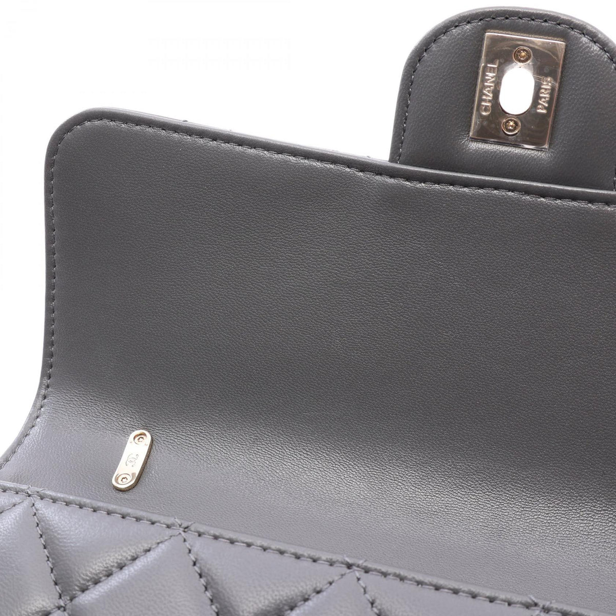 シャネル マトラッセ フラップ 2WAY ショルダーバッグ グレー系 バッグ CHANEL