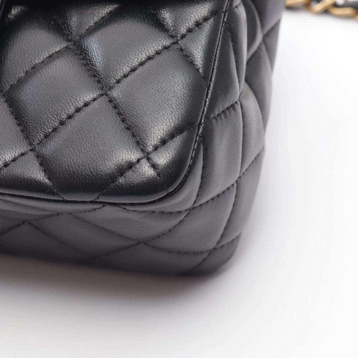 シャネル マトラッセ ショルダーバッグ ブラック系 バッグ CHANEL