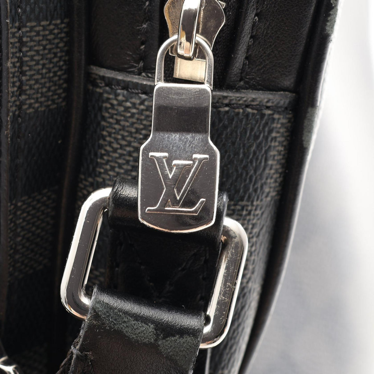 ルイ・ヴィトン トロカデロ メッセンジャー PM ショルダーバッグ ブラック系 バッグ LOUIS VUITTON