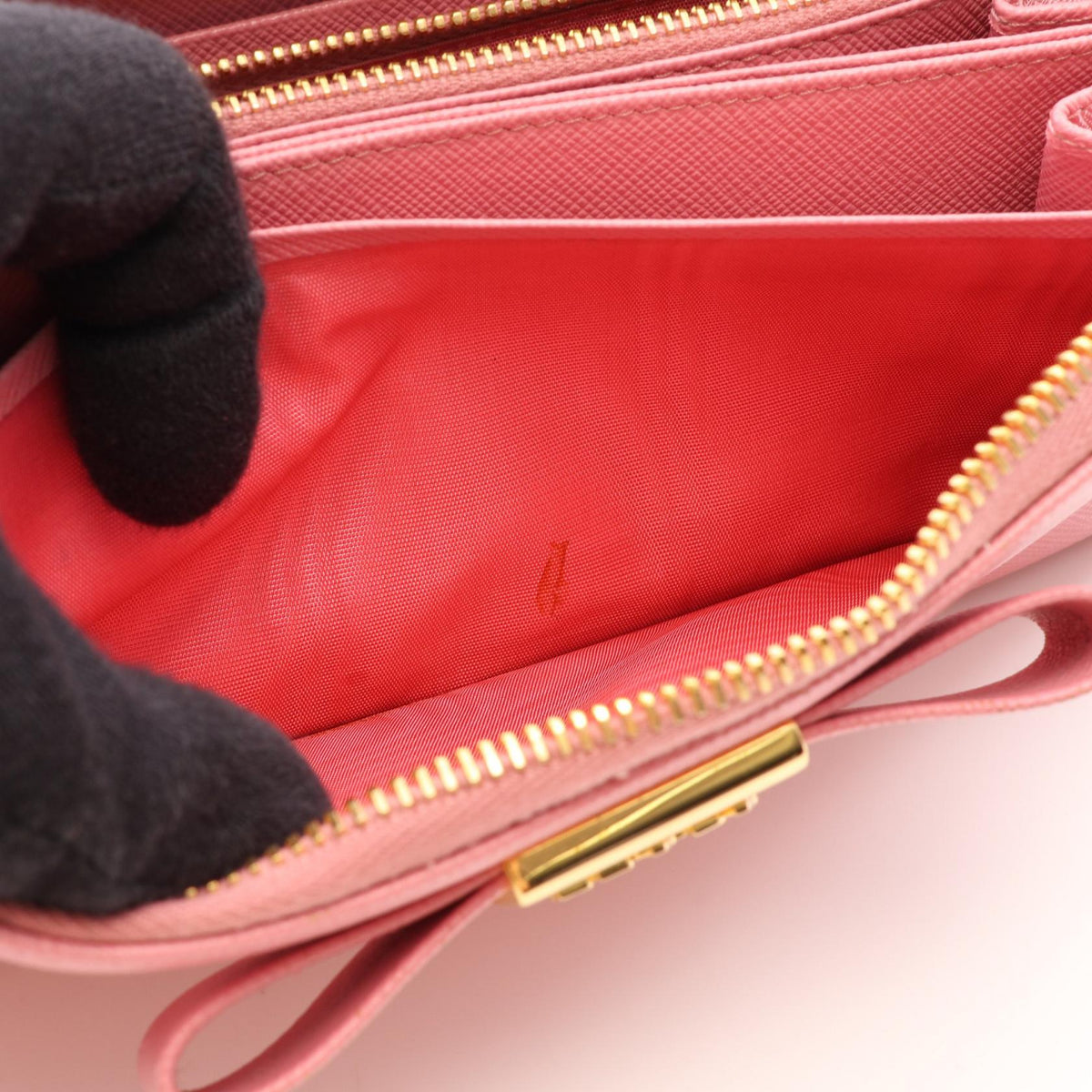 プラダ リボン ラウンド長財布 ピンク系 財布・小物 PRADA