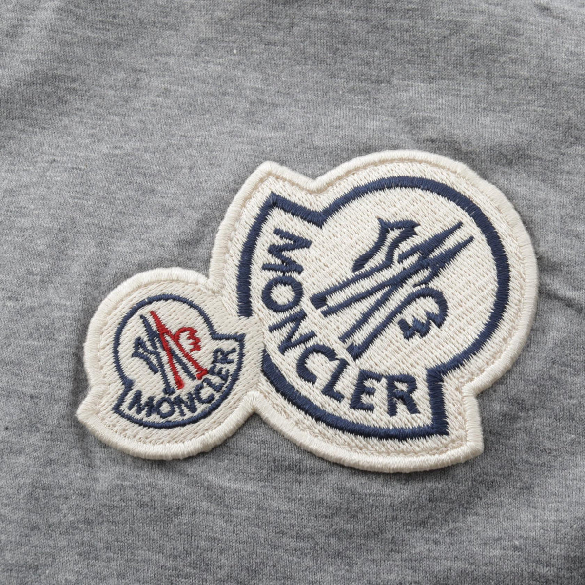 モンクレール ロゴワッペン 半袖Tシャツ グレー系 トップス MONCLER