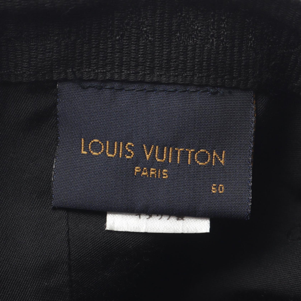 ルイ・ヴィトン モノグラム エッセンシャル キャップ ブラック系 財布・小物 LOUIS VUITTON