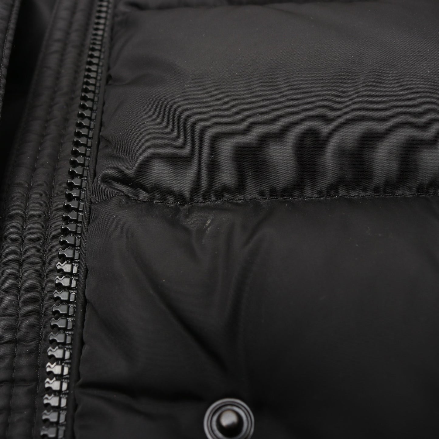 CLIO ダウンジャケット ナイロン ブラック フード付き モンクレール アウター MONCLER