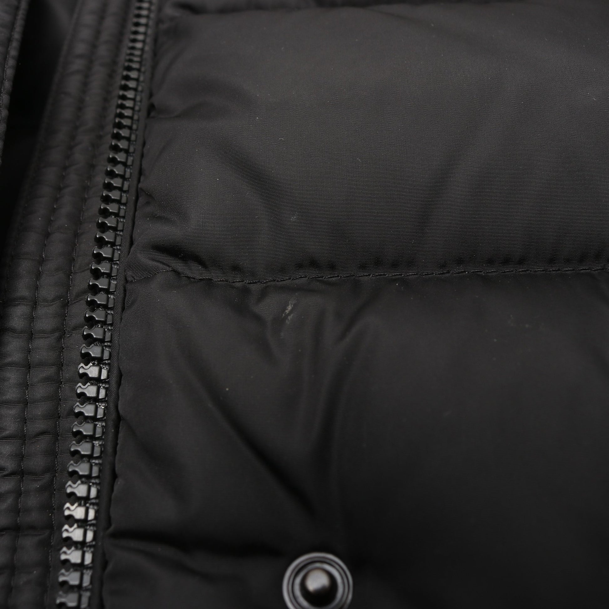 CLIO ダウンジャケット ナイロン ブラック フード付き モンクレール アウター MONCLER