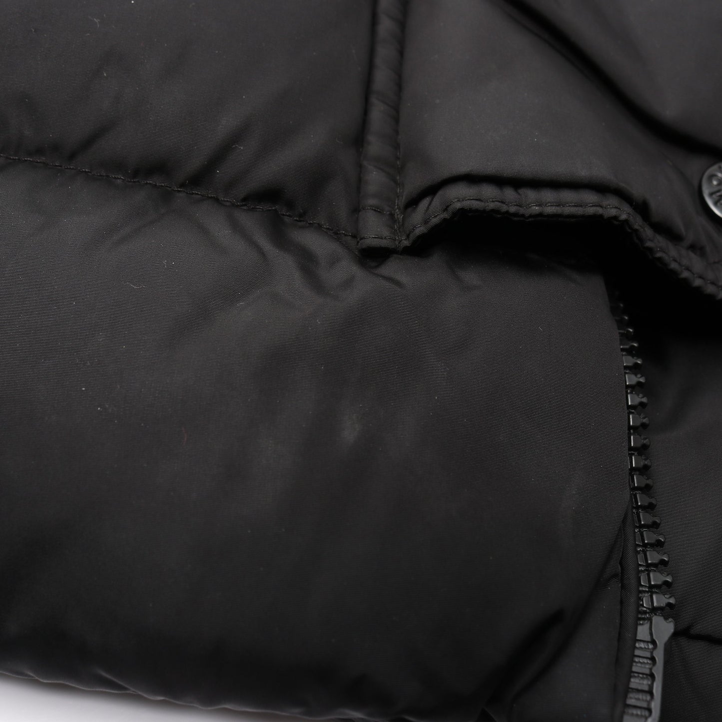 CLIO ダウンジャケット ナイロン ブラック フード付き モンクレール アウター MONCLER