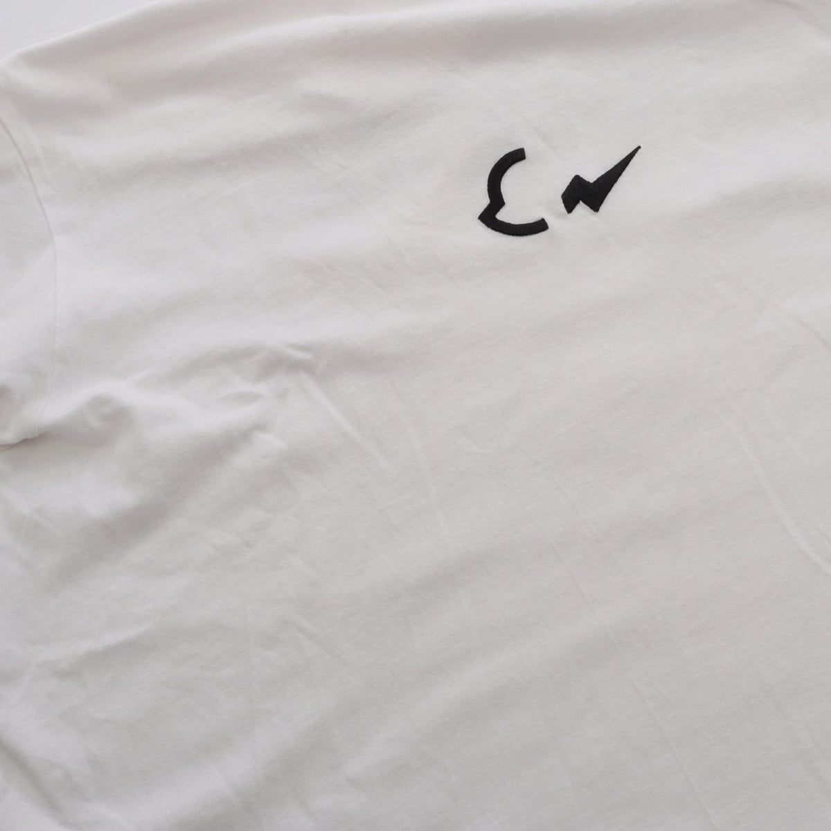 モンクレール MONCLER GENIUS 7 FRAGMENT HIROSHI FUJIWARA 刺繍 半袖Tシャツ ホワイト系 トップス MONCLER