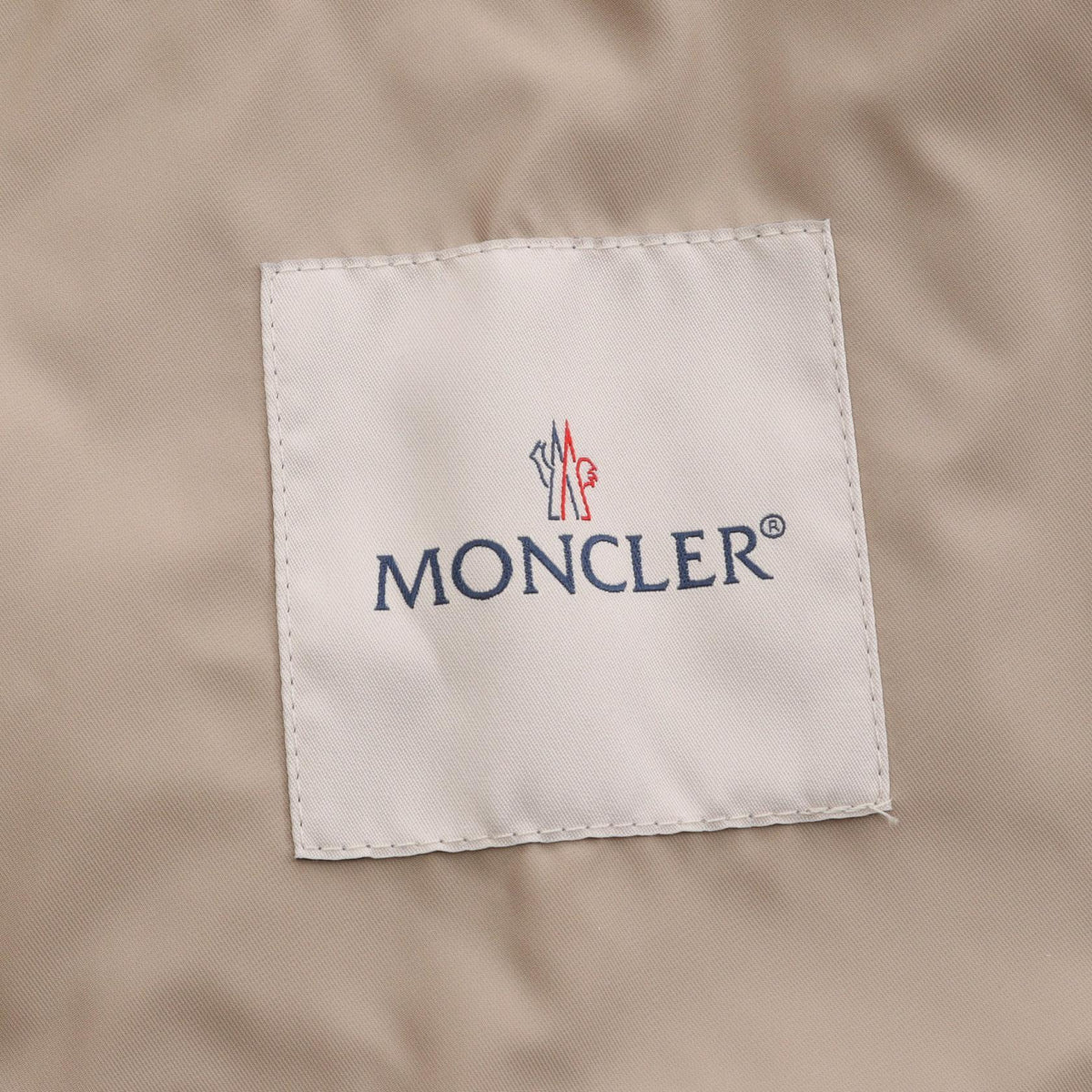 モンクレール CASSIOPEA フード付き その他ジャケット ベージュ系 アウター MONCLER