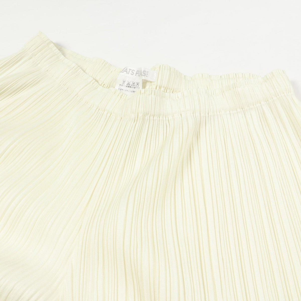 プリーツプリーズ プリーツ パンツ ホワイト系 ボトムス PLEATS PLEASE