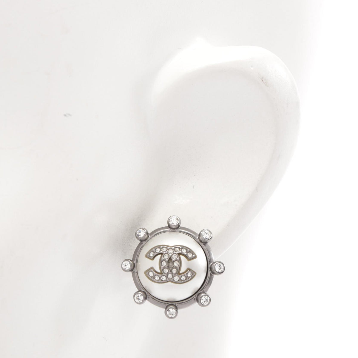 シャネル ココマーク ラウンド A21A ピアス ホワイト系 シルバー系 クリア系 アクセサリー CHANEL