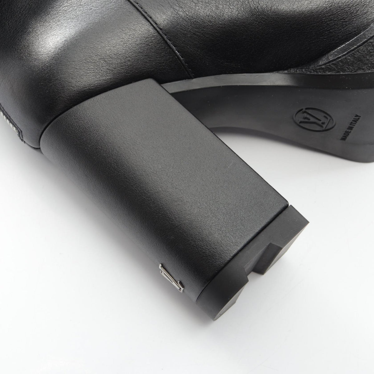 ルイ・ヴィトン LVボブールライン アンクル ブーツ ブラック系 シューズ LOUIS VUITTON