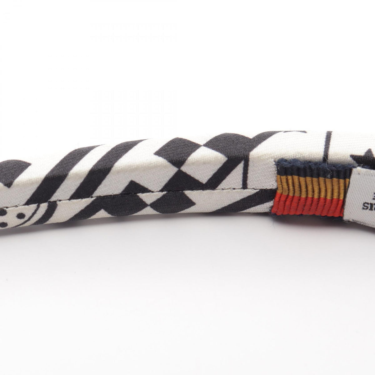 エルメス Sangles en Zigzag Bandana カチューシャ ブラック系 ホワイト系 シルク 財布・小物 HERMES