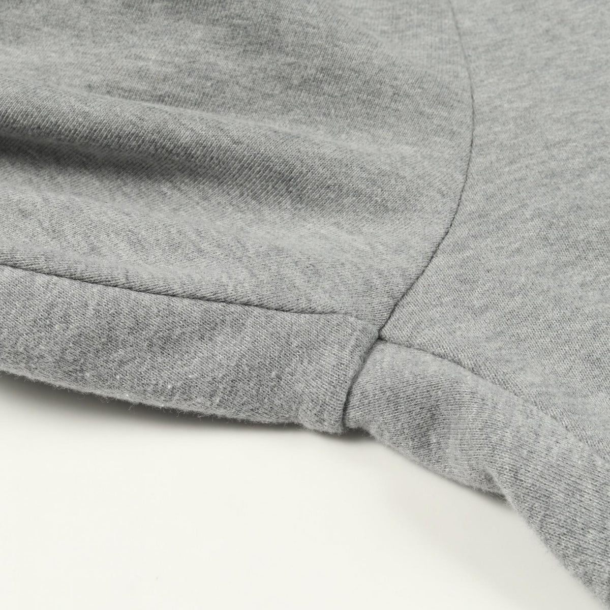 モンクレールガムブルー パンツ グレー系