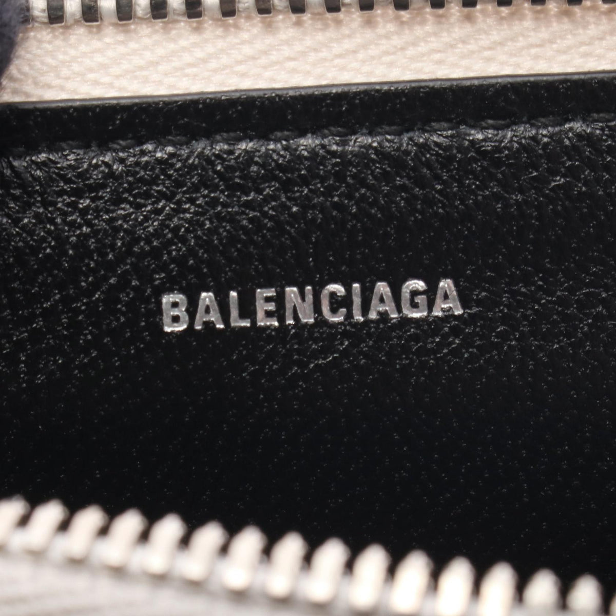 バレンシアガ エンベロープ フラグメントケース カードケース ホワイト系 財布・小物 BALENCIAGA