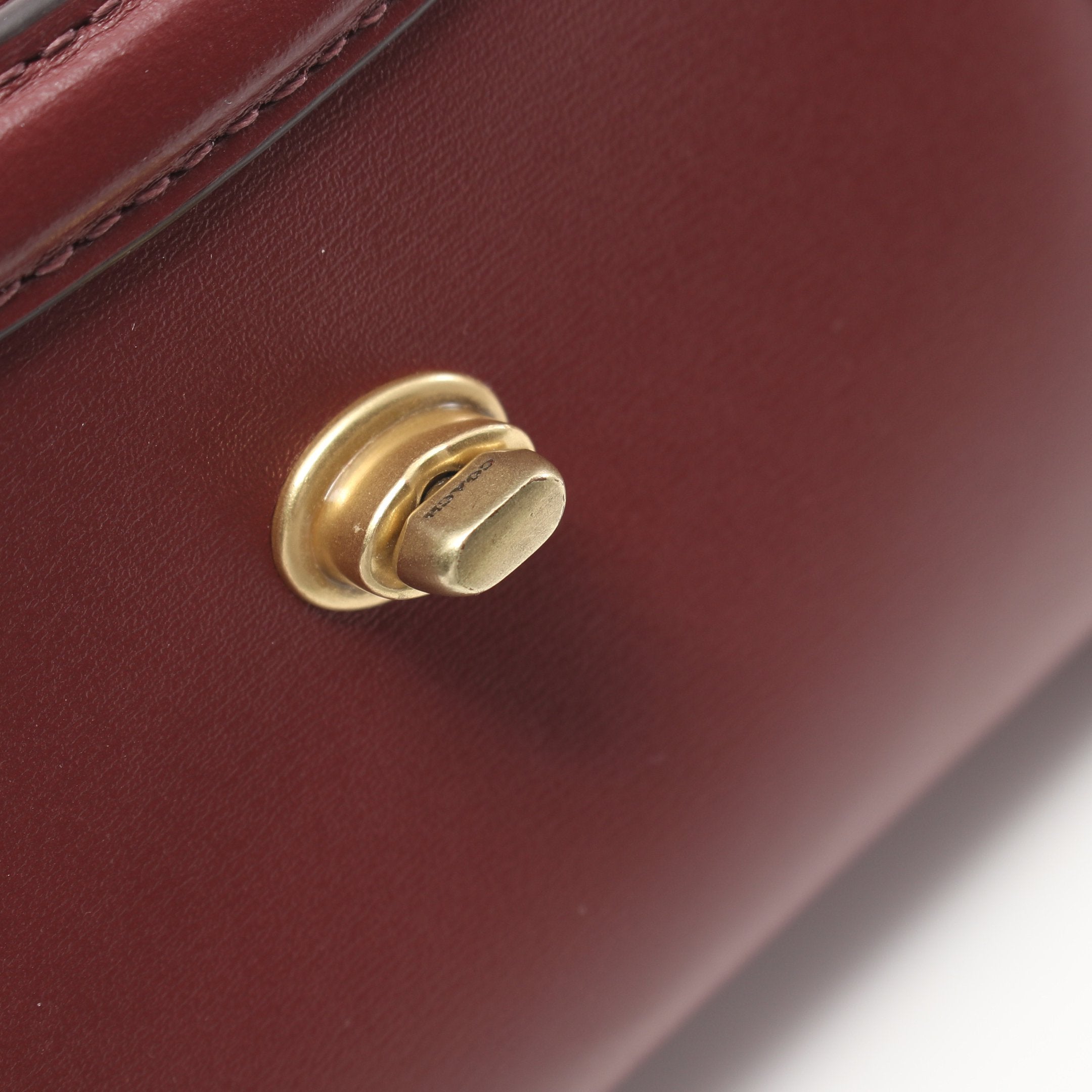 【美品】 COACH コーチ ハットンウォレット 二つ折り財布 ワインレッド ハットンウォレット 二つ折り財布 レザー バーガンディ コーチ – RECLO