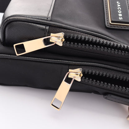 NYLON MINI CROSSBODY ショルダーバッグ ナイロン レザー ブラック マークジェイコブス バッグ MARC JACOBS