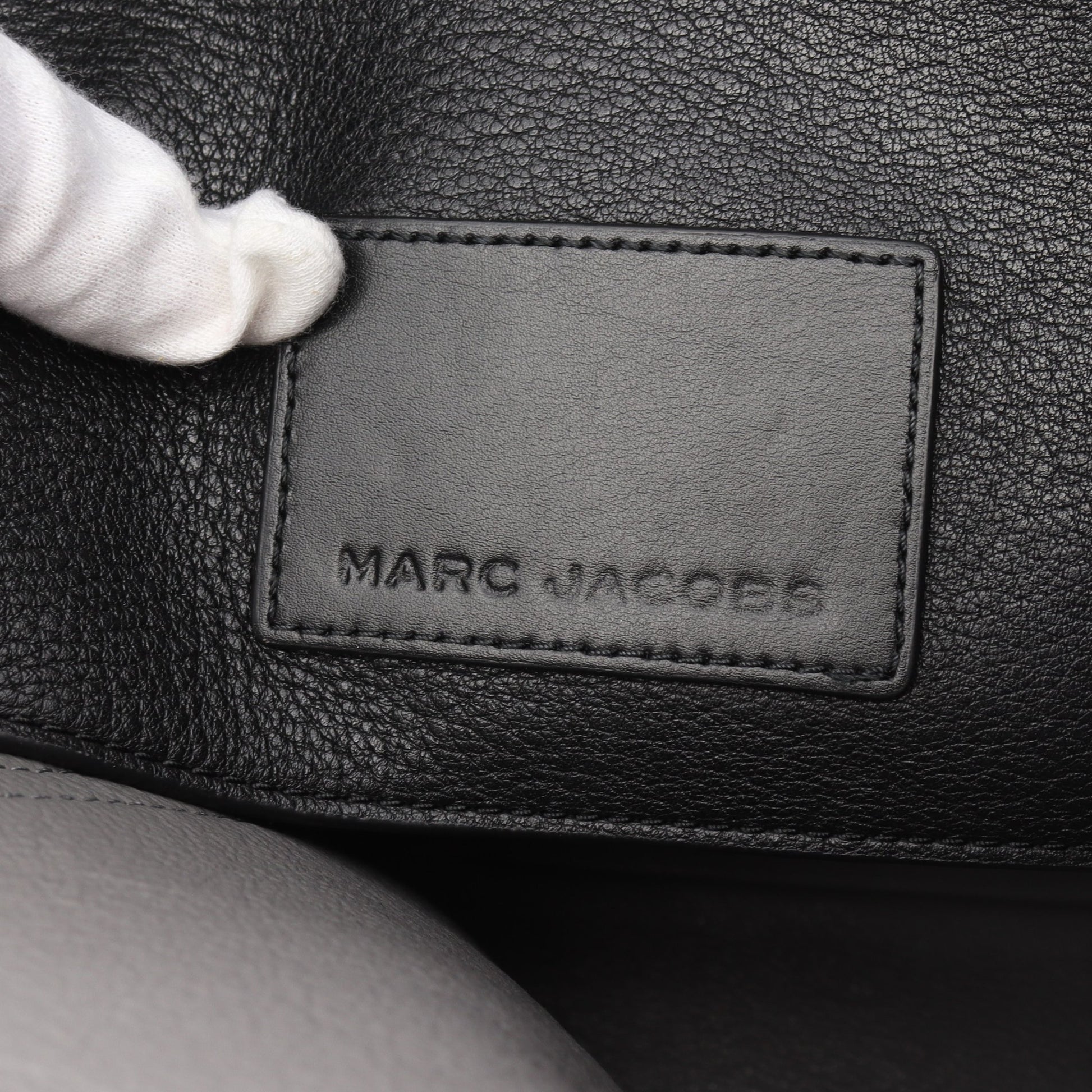 THE TAG TOTE 27 ショルダーバッグ トートバッグ レザー ブラック マークジェイコブス バッグ MARC JACOBS