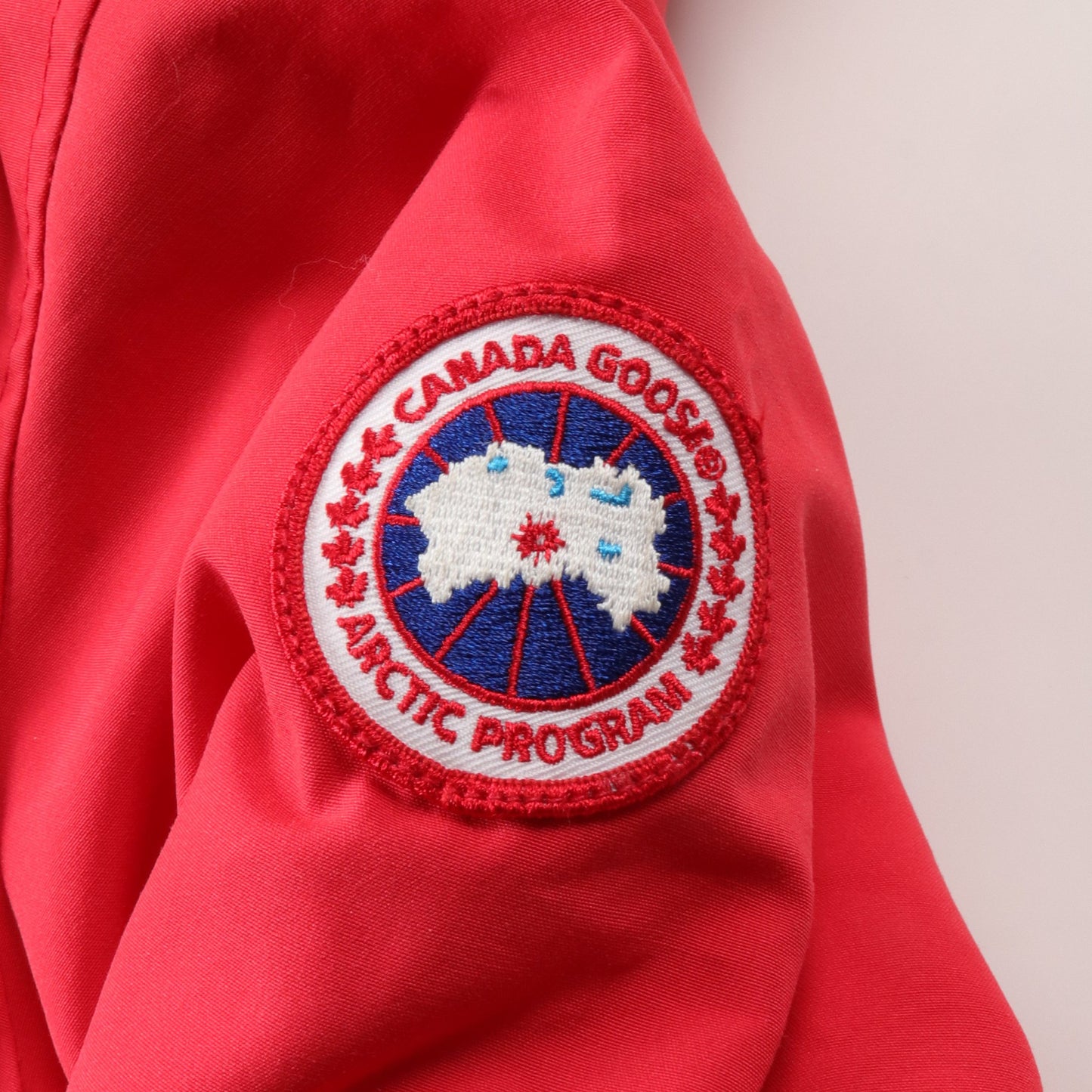 ダウンジャケット キッズ ダウンジャケット レッド キッズ カナダグース アウター CANADA GOOSE