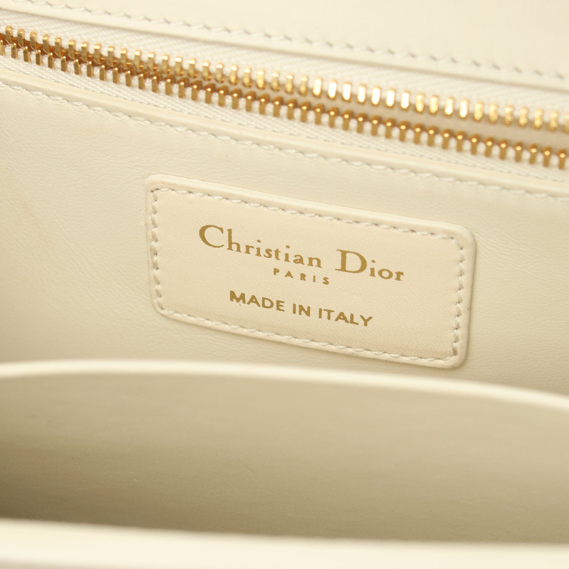 30 MONTAIGNE モンテーニュ ショルダーバッグ レザー オフホワイト クリスチャンディオール バッグ Christian Dior