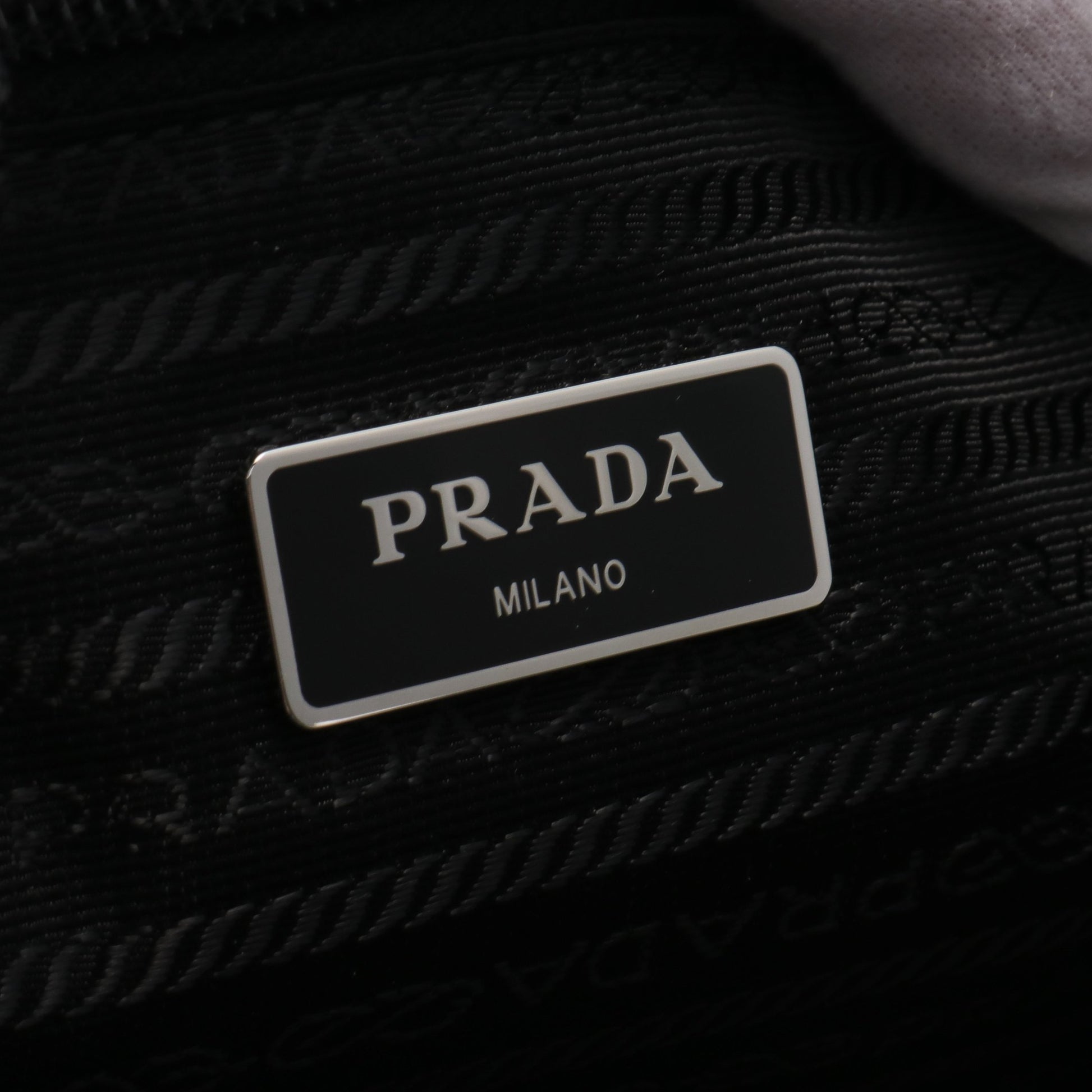 STUDDED NYLON TOTE ショルダーバッグ トートバッグ ナイロン レザー ブラック スタッズ プラダ バッグ PRADA