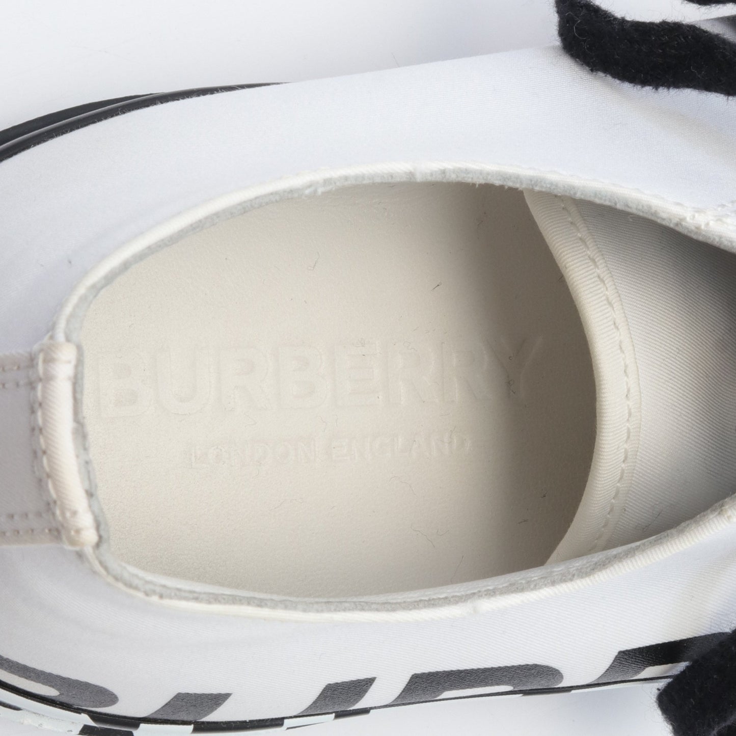 LARKHALL M LOGO ローカットスニーカー コットン ホワイト ブラック バーバリー シューズ BURBERRY