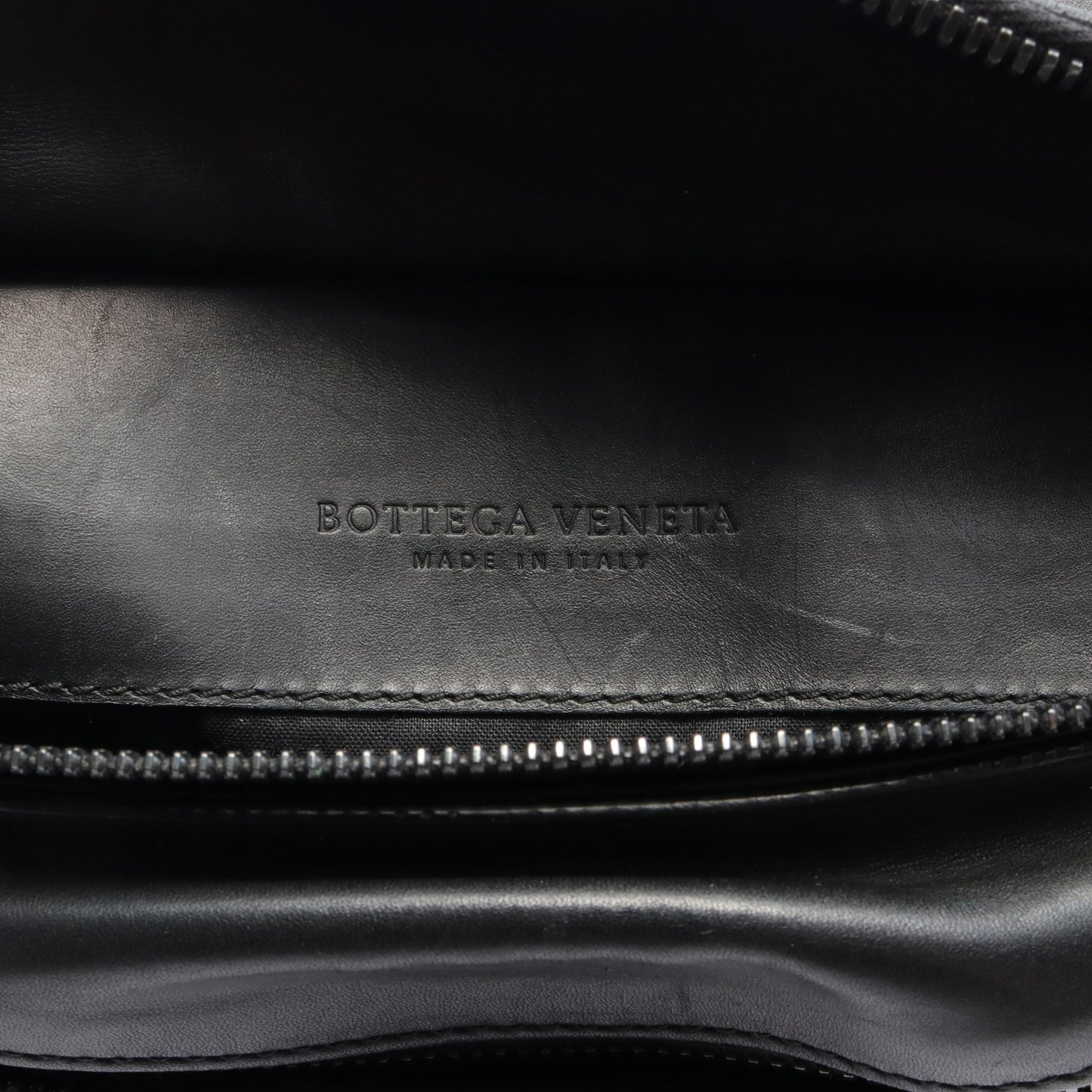 イントレチャート ウエストバッグ ボディバッグ レザー ブラック ボッテガヴェネタ バッグ BOTTEGA VENETA