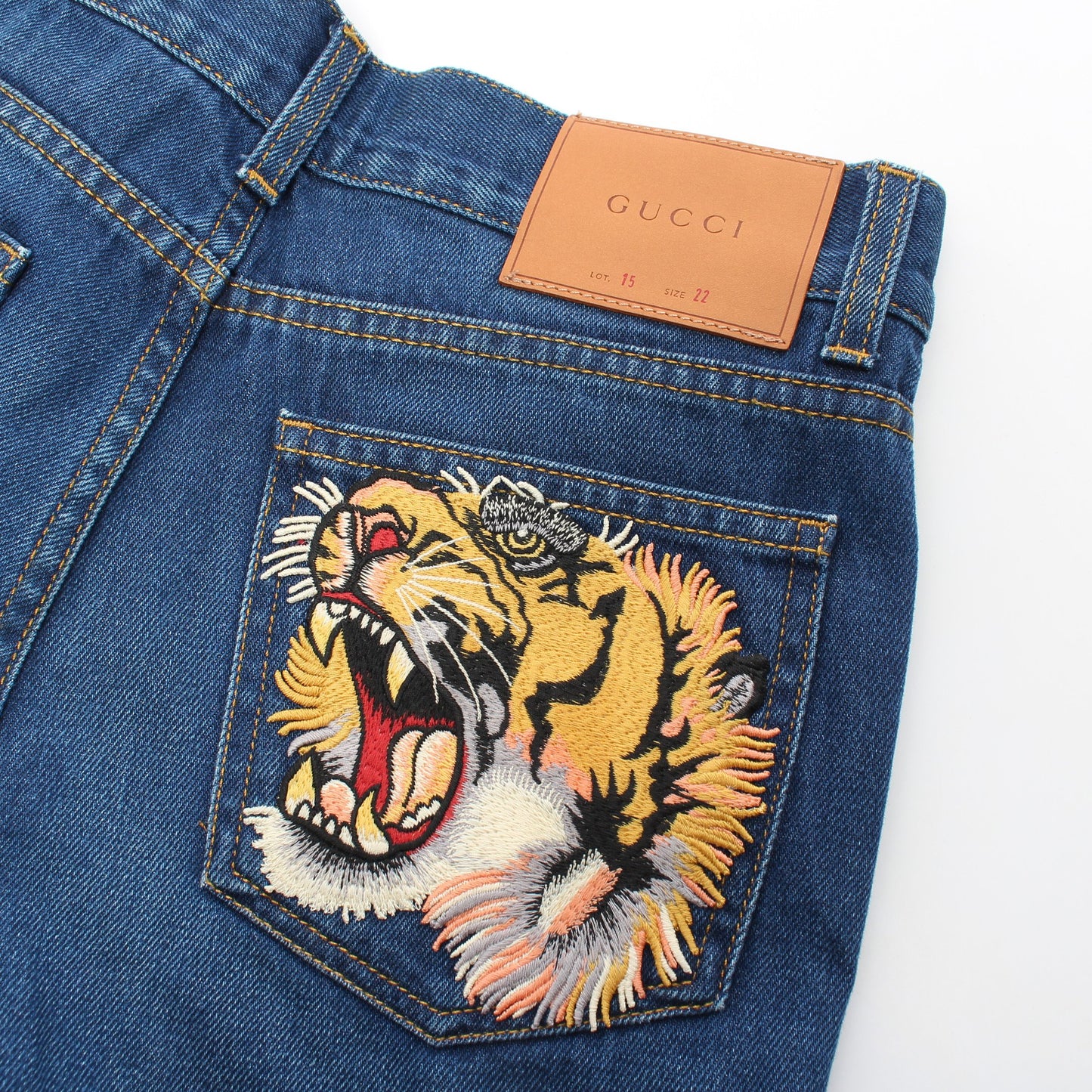 EMBROIDERED FLOWER ROARING TIGER JEANS デニムパンツ コットン ブルー グッチ ボトムス GUCCI