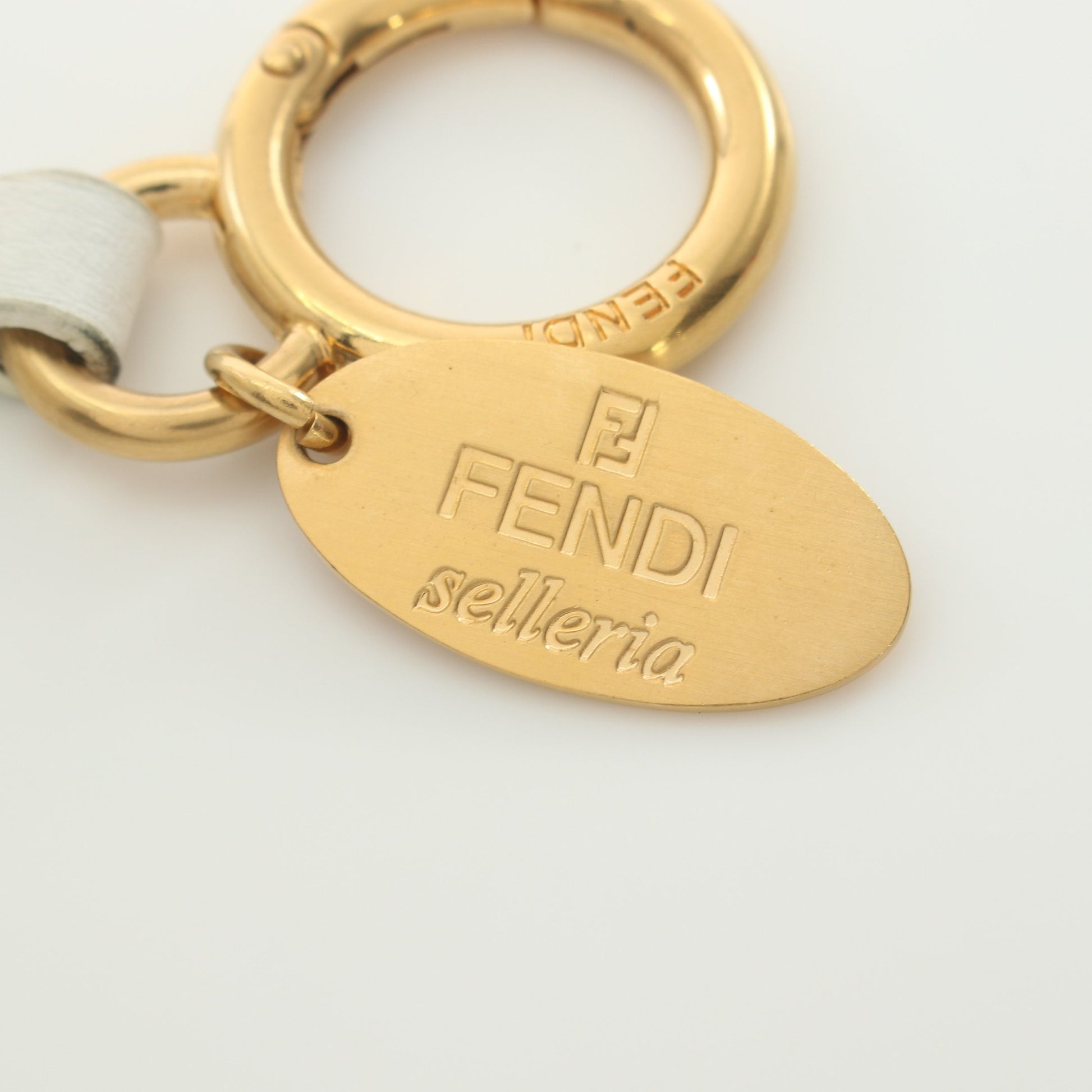 バッグチャーム キーホルダー ファー レザー ホワイト フェンディ 財布・小物 FENDI