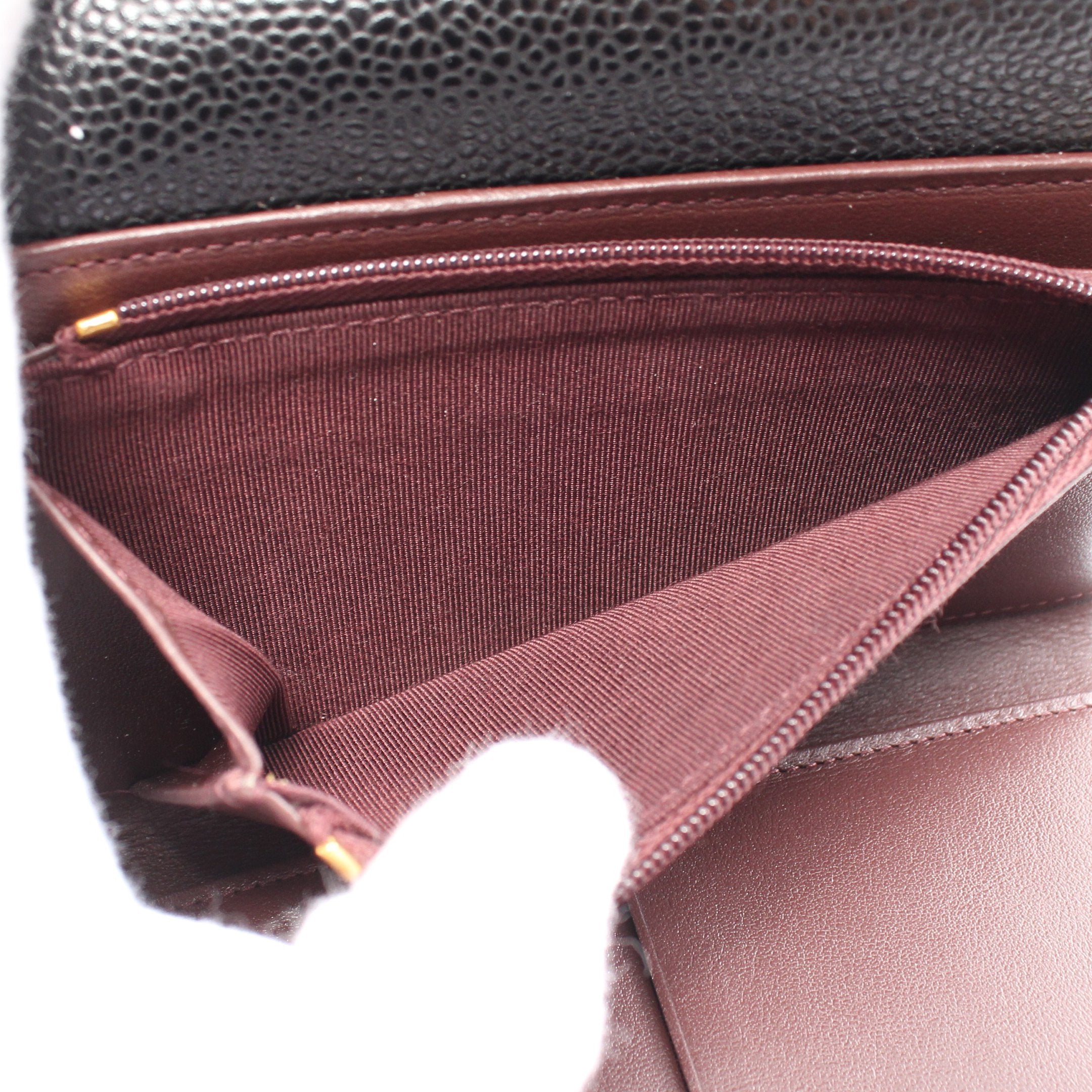 マトラッセ ミディアム クラシック フラップ ウォレット 三つ折り財布