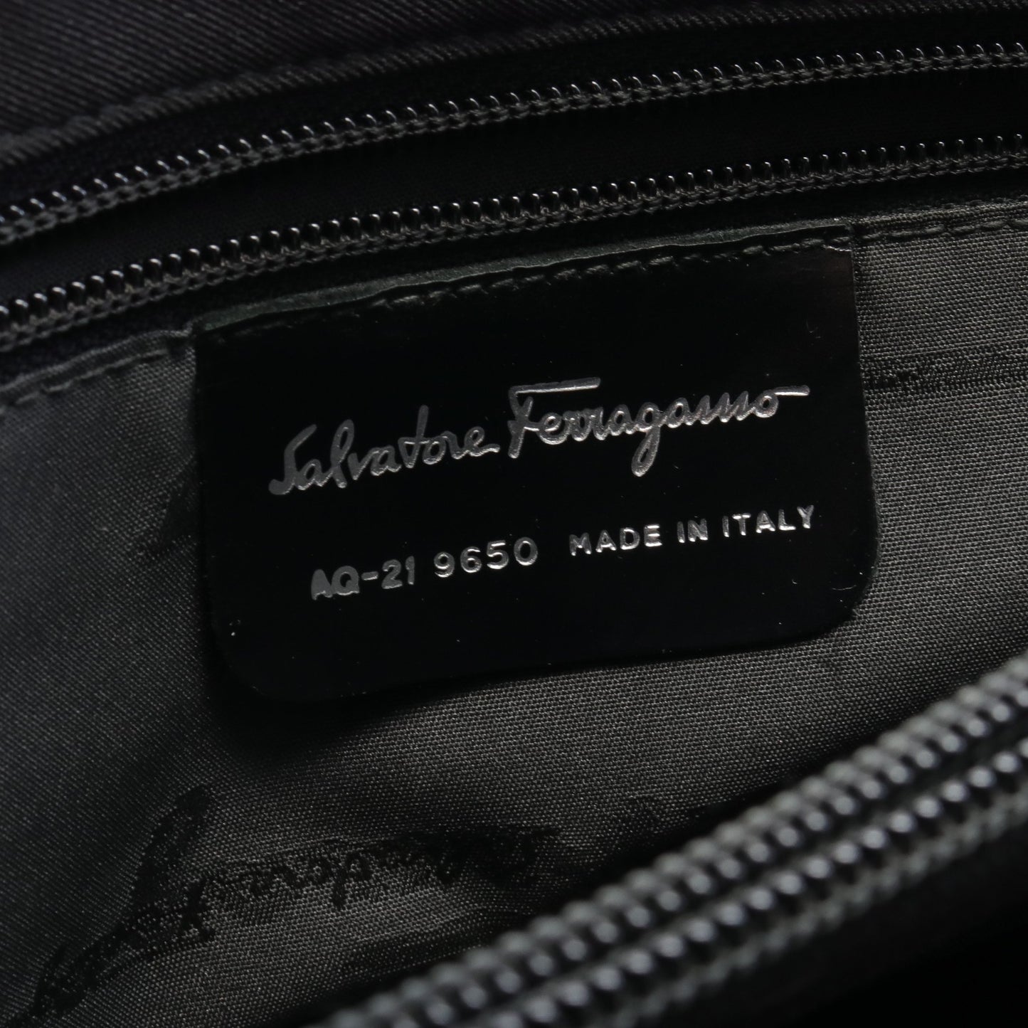 ハンドバッグ ナイロンキャンバス レザー ブラック サルヴァトーレフェラガモ バッグ Salvatore Ferragamo