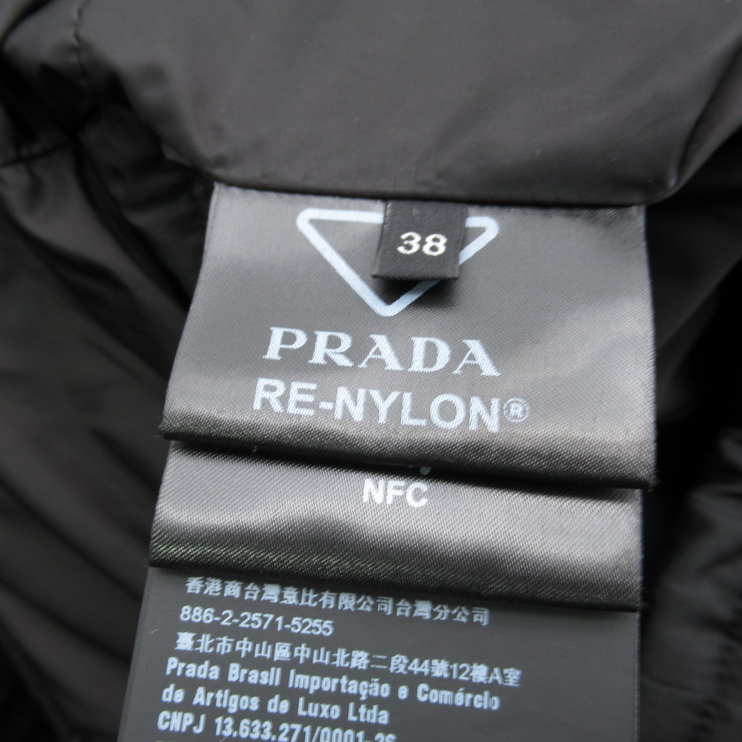 Re-nylon ダウンジャケット ダウンジャケット ナイロン ブラック プラダ アウター PRADA