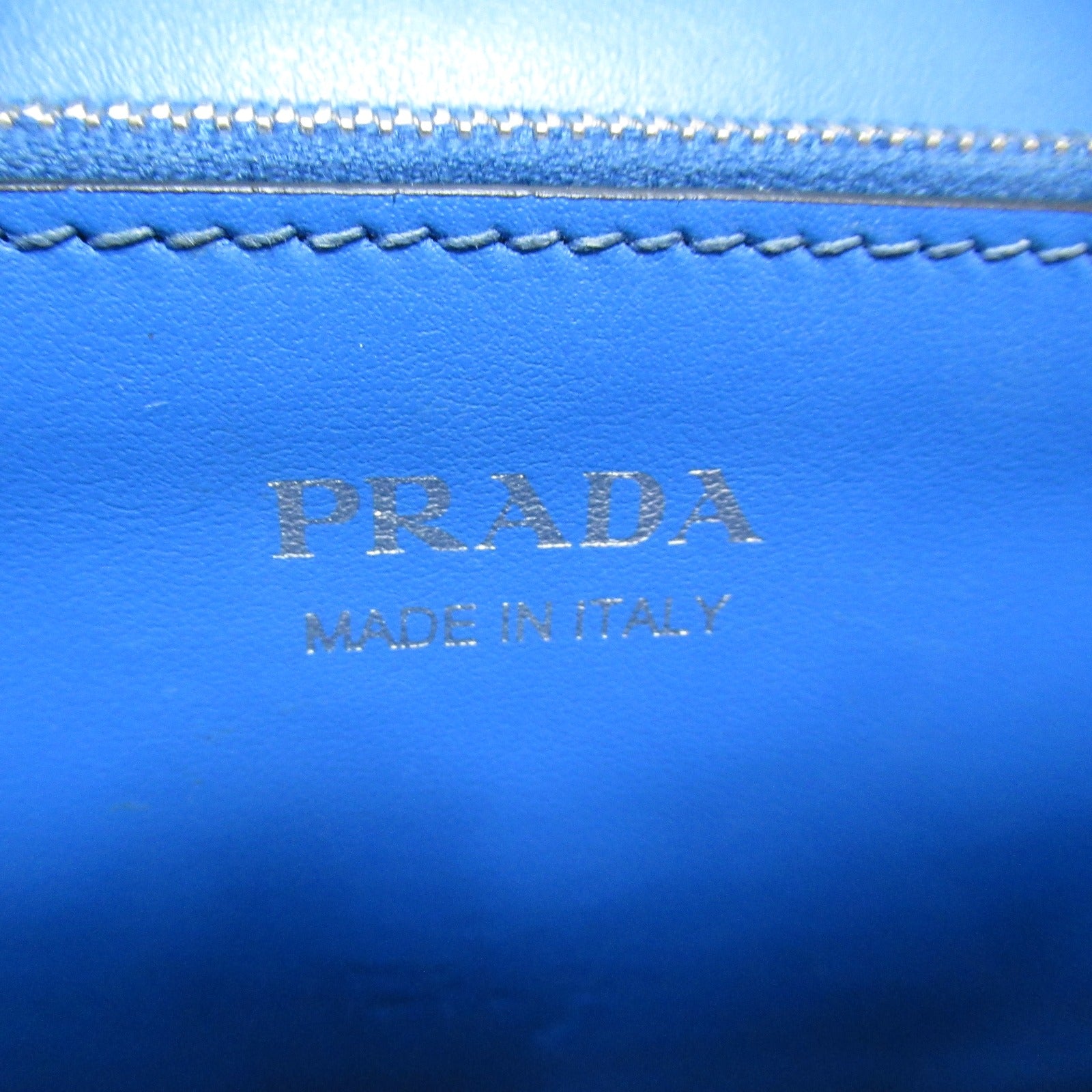 スタッズショルダーバッグ ショルダーバッグ サフィアーノレザー スタッズ ブルー プラダ バッグ PRADA