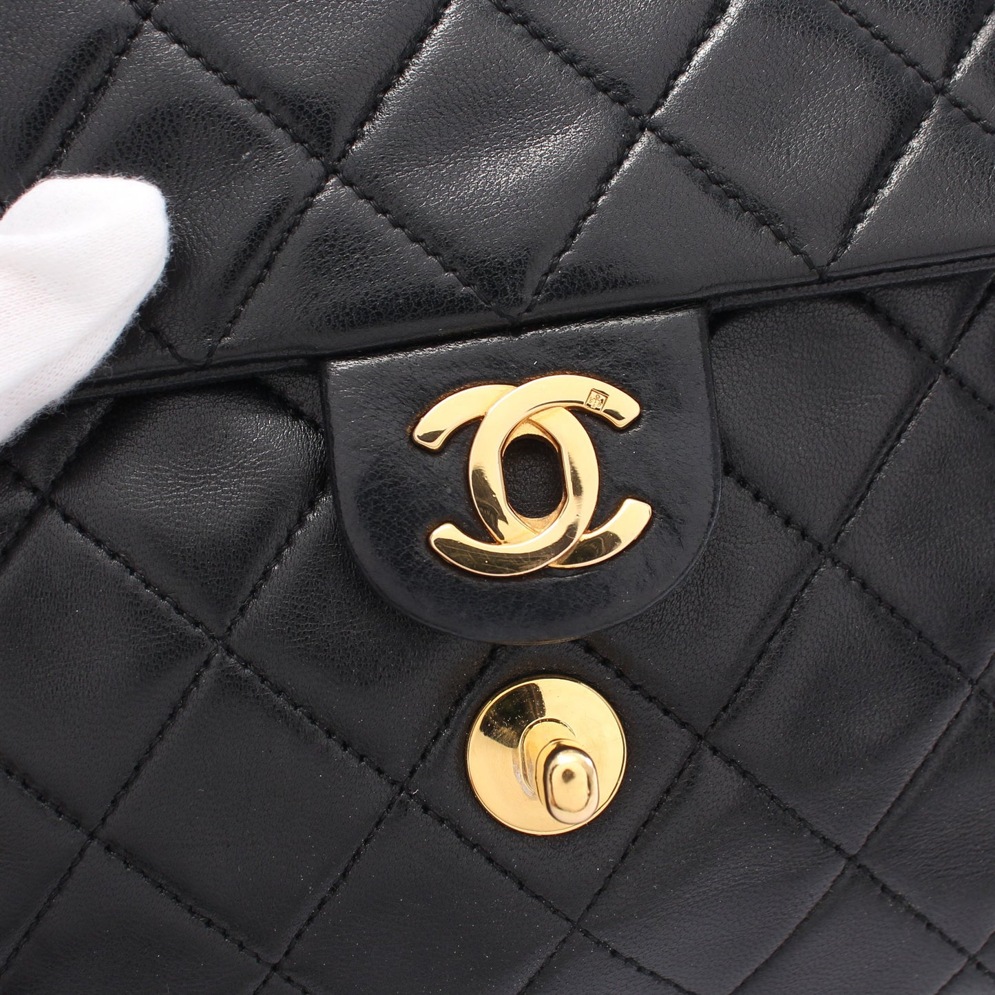 マトラッセ チェーンショルダーバッグ ラムスキン ブラック ゴールド金具 ヴィンテージ シャネル バッグ CHANEL