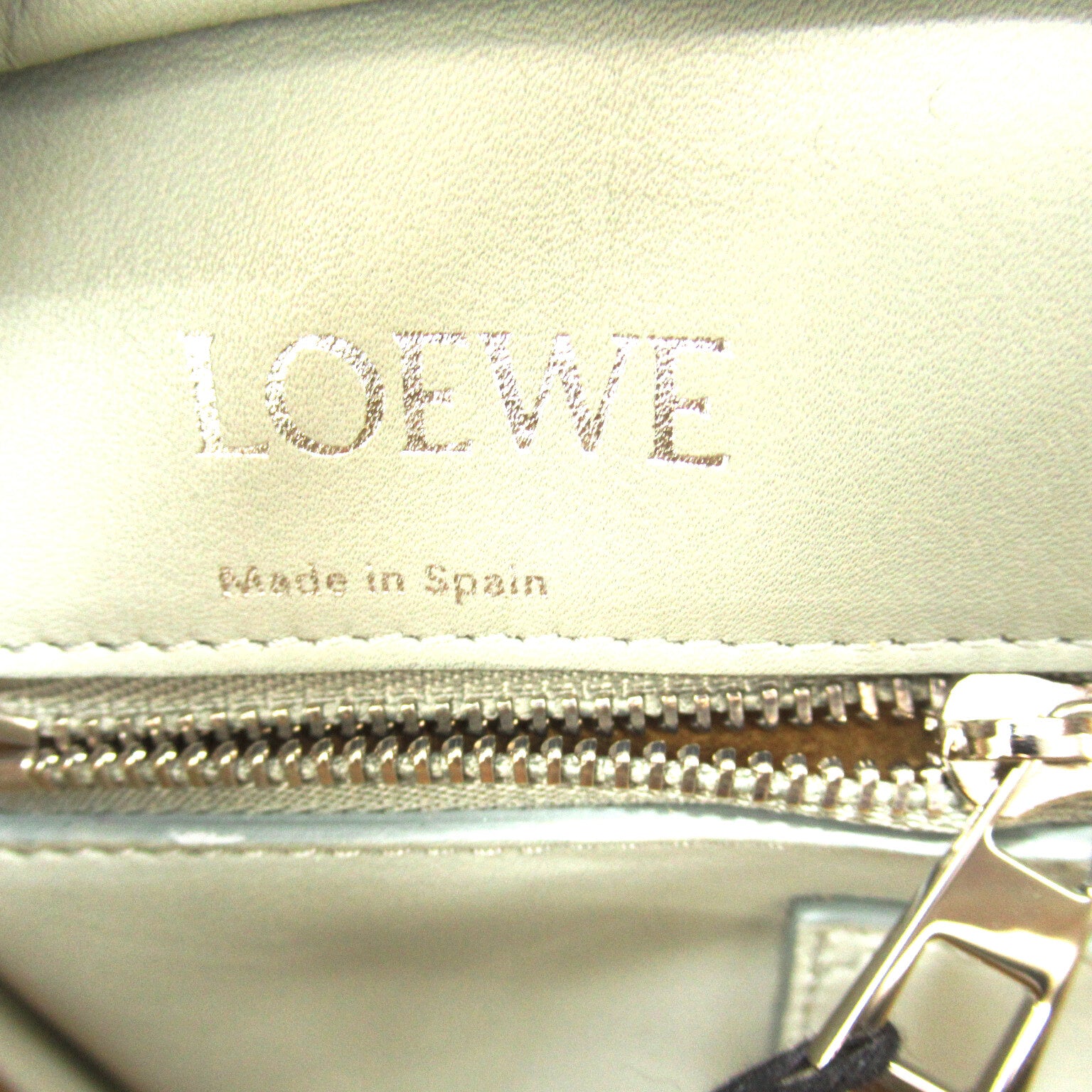 アマソナ28 ショルダーバッグ レザー グレー ロエベ バッグ LOEWE